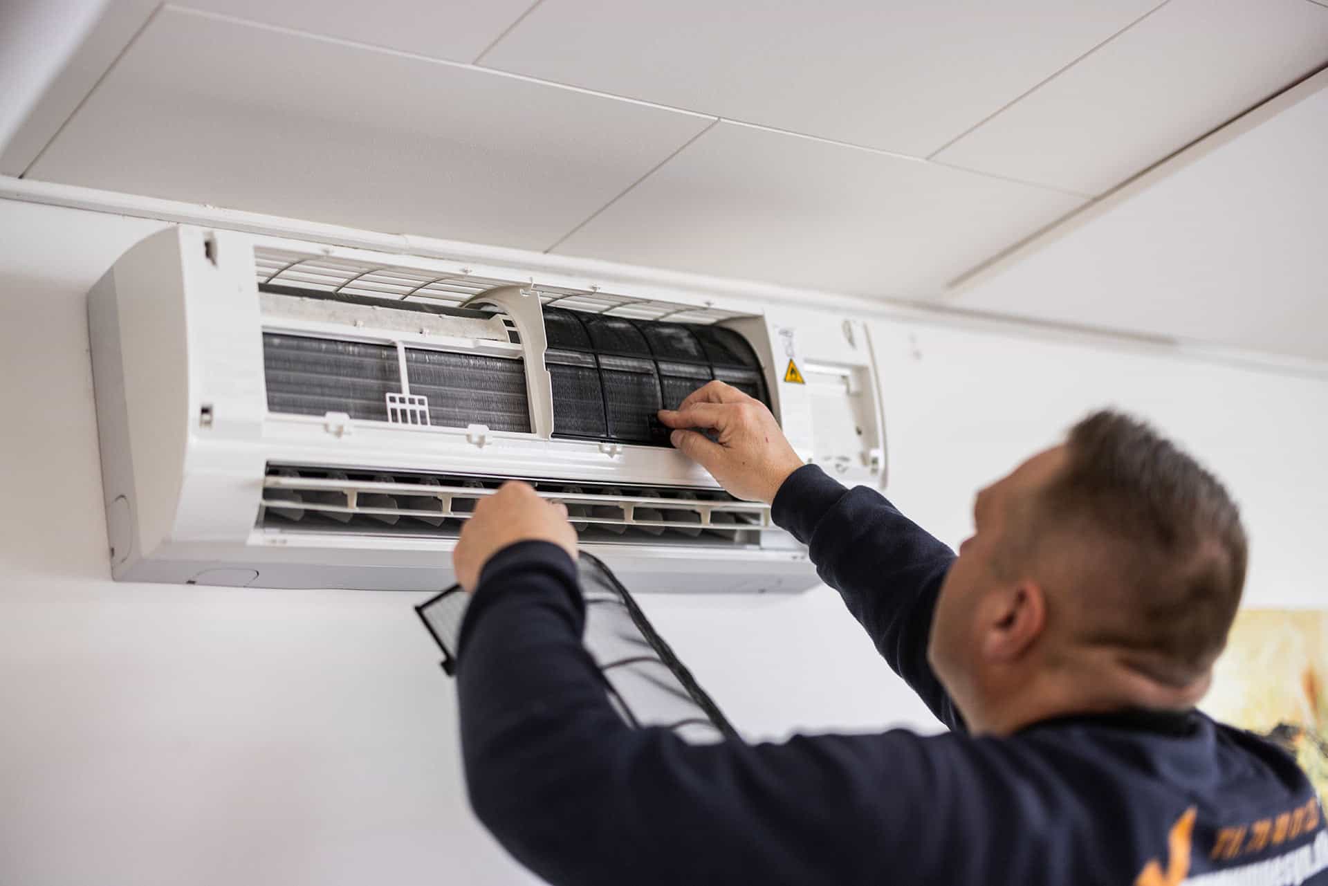 0U2A5056 Service varmepumpe luft til luft